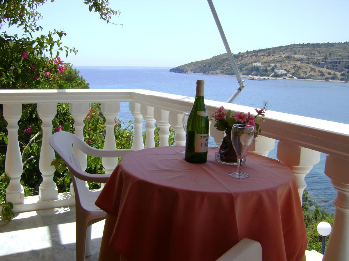 Liberty II Hotel Agia Marina  ภายนอก รูปภาพ